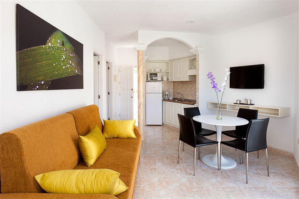 Apartamentos Plataneras Лос Кристианос Екстериор снимка